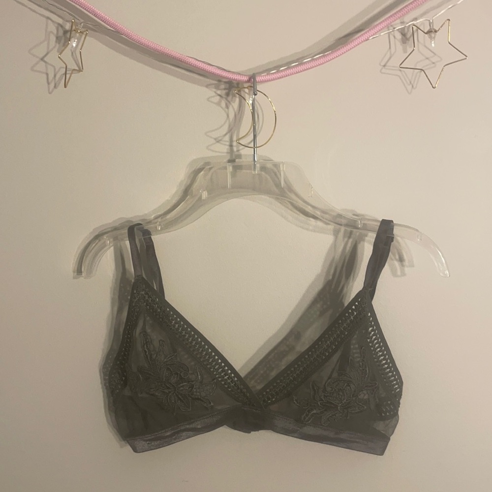 Grey bra with mesh floral detailing